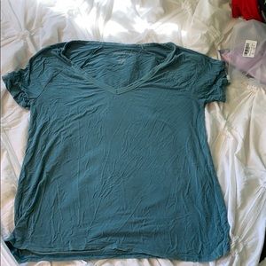 AE soft and sexy v neck